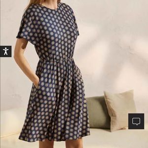 Boden Flutter Sleeve Jersey Dress French Navy, Daisy Stamp. Medium.